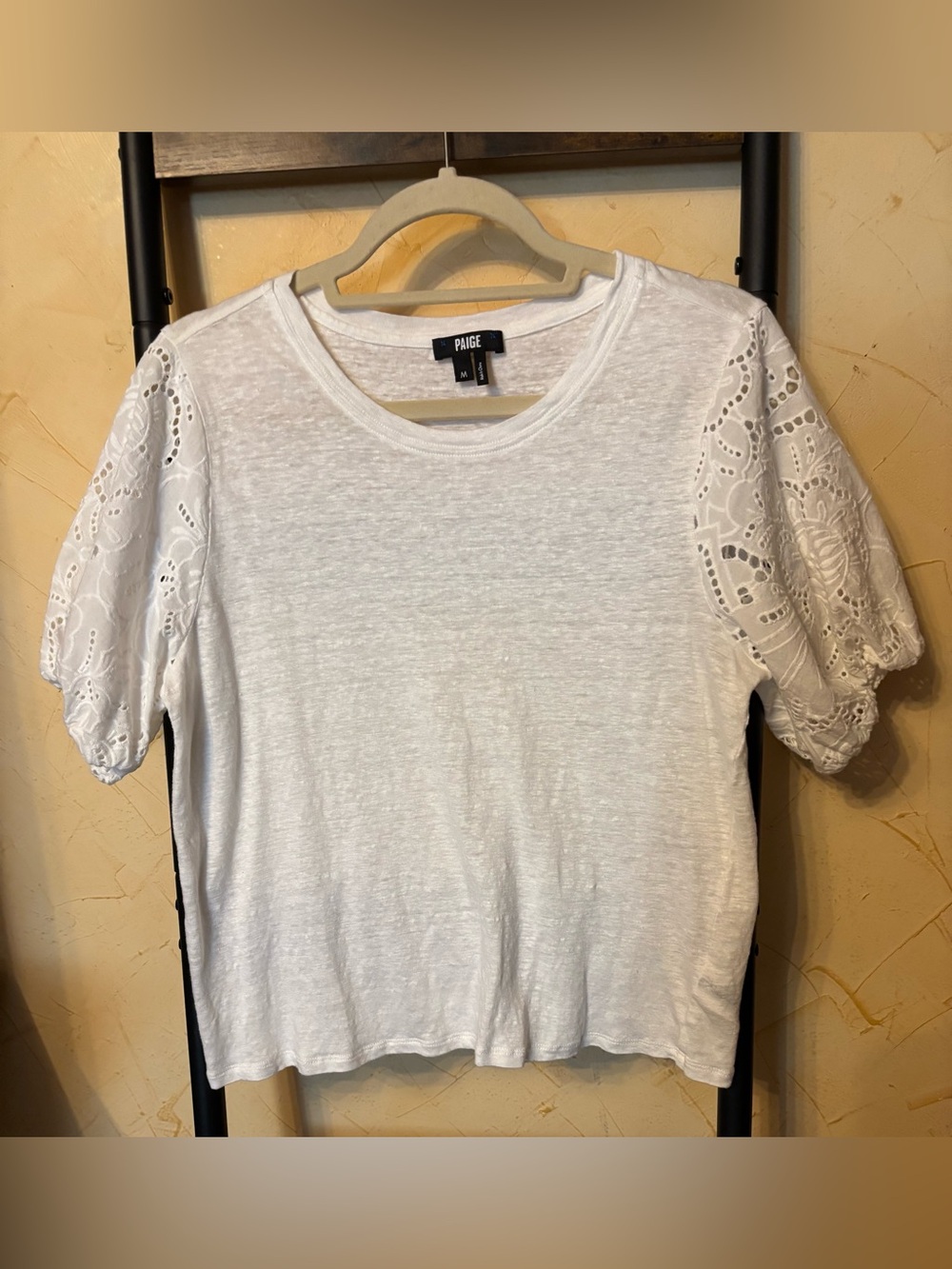 PAIGE White Eyelet Puff Sleeve Tee Size M